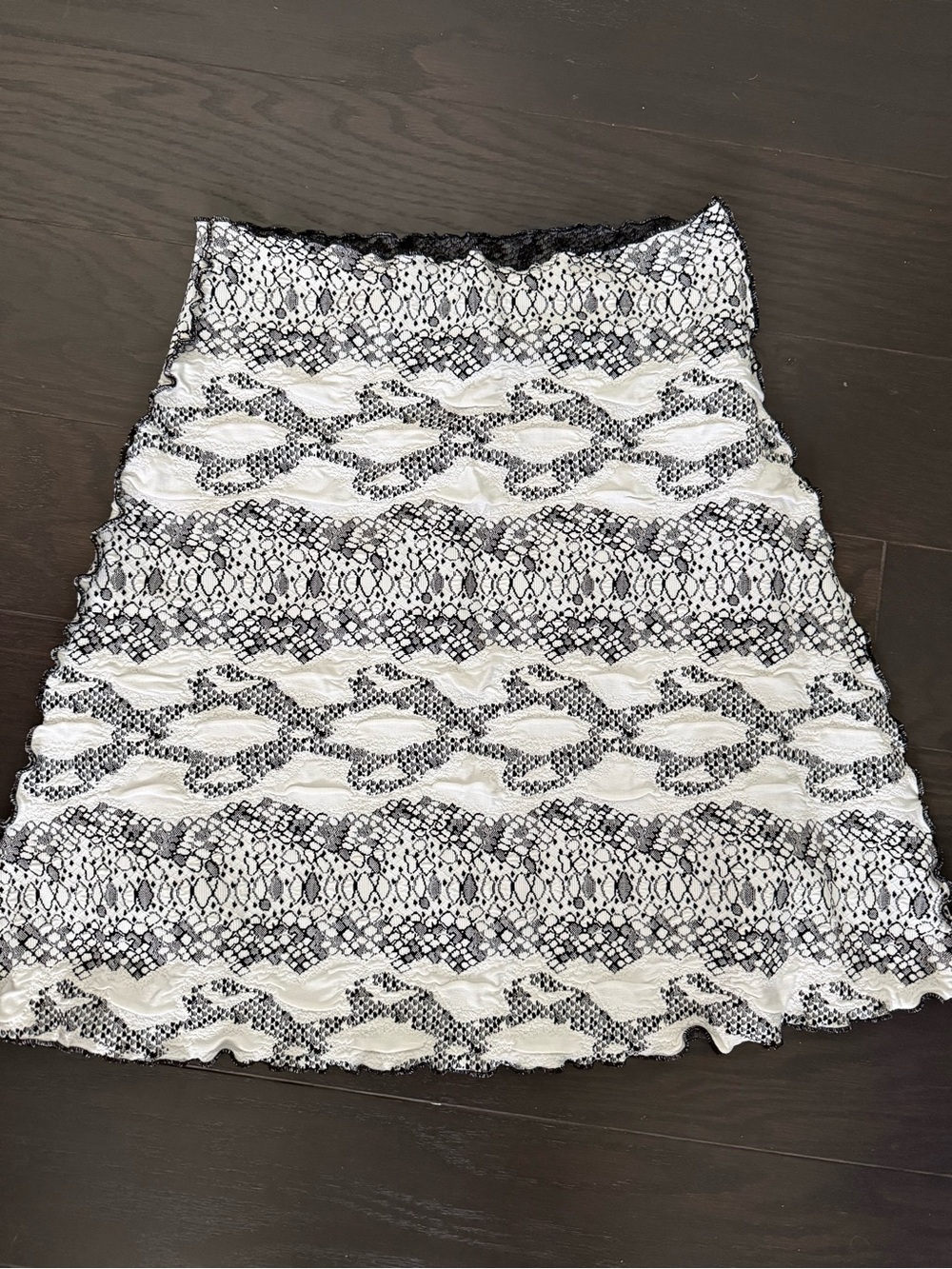 Black and White Haystacks (Leland) skirt